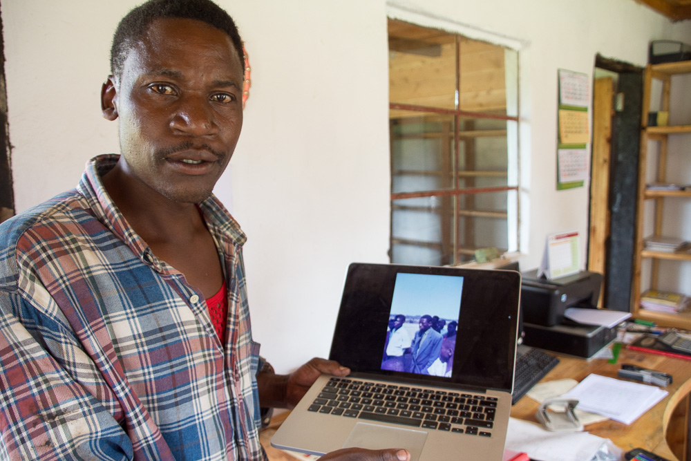 This chap was delighted to see his dad in one of my parents' old photos...but, for a while, he actually thought he was looking at an image of himself. Although unwell, we were pleased to learn his dad's still alive.